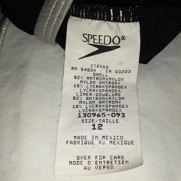 Speedo Black & Silver 1 Piece Swimsuit Size‎ 12 - Picture 5 of 5